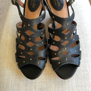 😍PRICE DROP😍 EUC Clarks Artisan Collection Black Wedges with Cutouts and Studs